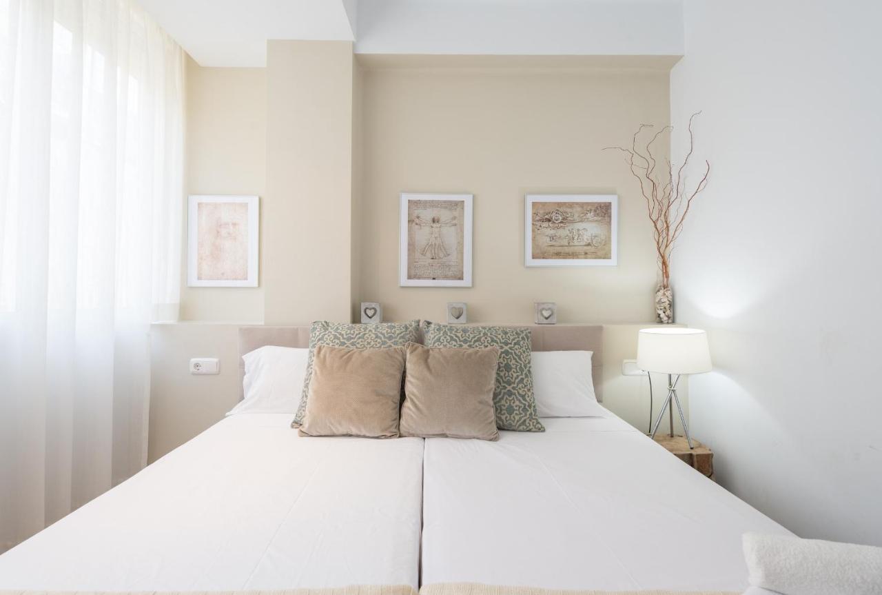 Soho Premium 3 Bedrooms Apartment มาลากา ภายนอก รูปภาพ